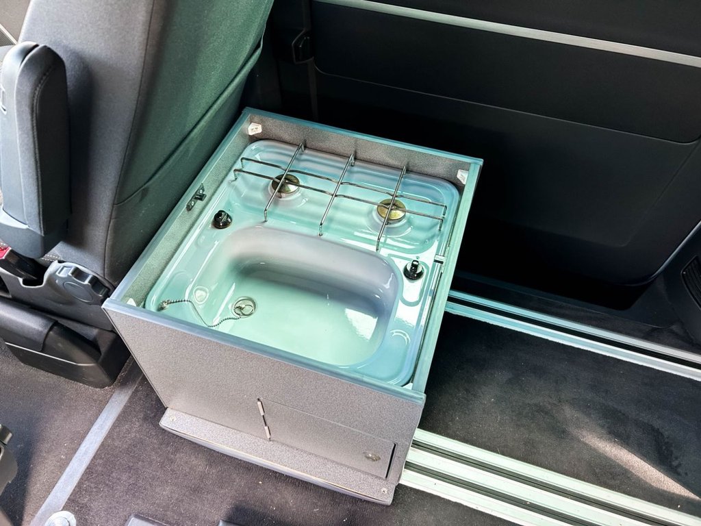 Used Volkswagen Caravelle 2018 for sale - 77821509: Photo 23