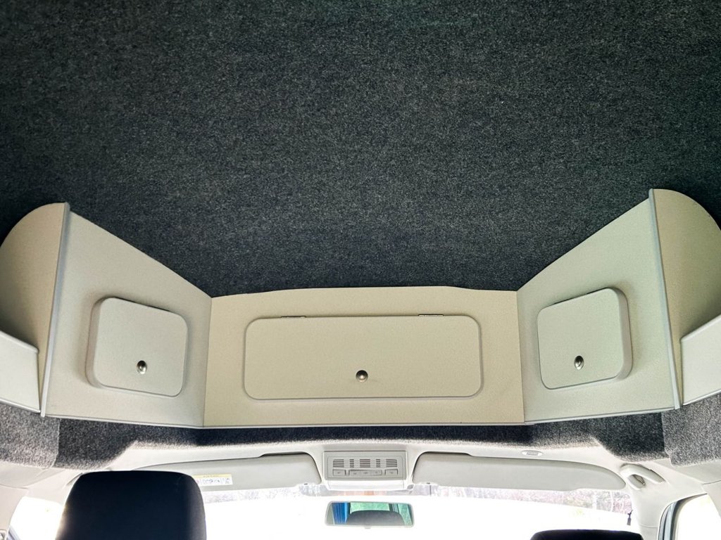 Used Volkswagen Caravelle 2018 for sale - 77821509: Photo 27