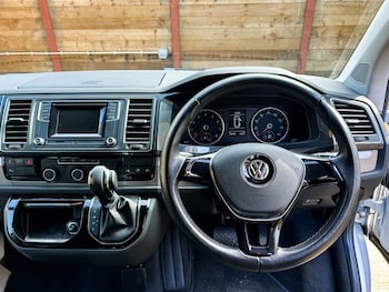 Used Volkswagen Caravelle 2018 for sale - 77821509: Photo