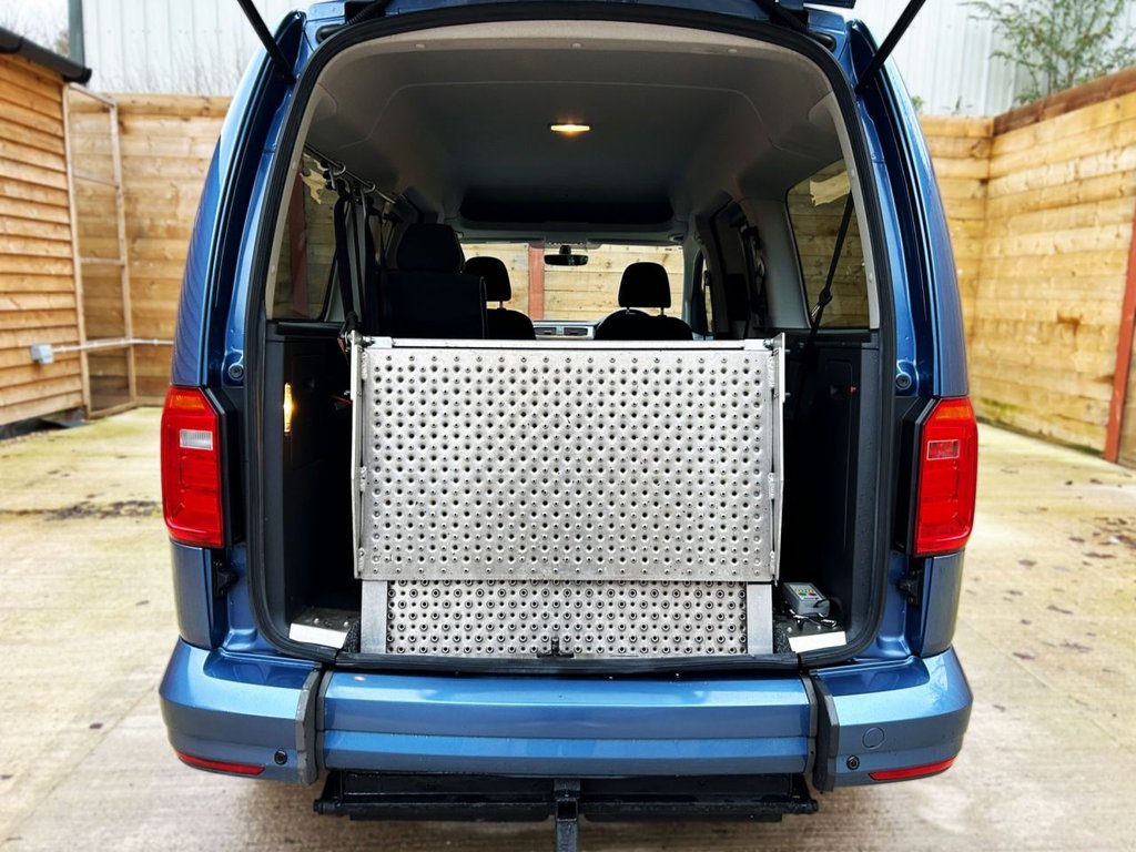 Used Volkswagen Caddy Maxi Life 2018 for sale - 76784175: Photo 12