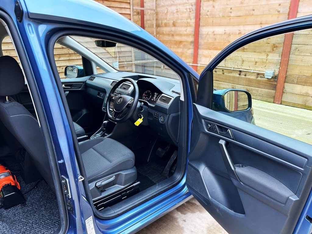 Used Volkswagen Caddy Maxi Life 2018 for sale - 76784175: Photo 16