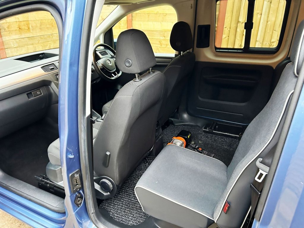 Used Volkswagen Caddy Maxi Life 2018 for sale - 76784175: Photo 25