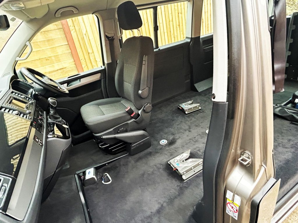 Used Volkswagen Caravelle 2018 for sale - 76333578: Photo 16