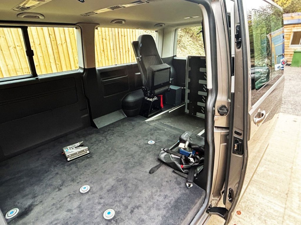 Used Volkswagen Caravelle 2018 for sale - 76333578: Photo 17