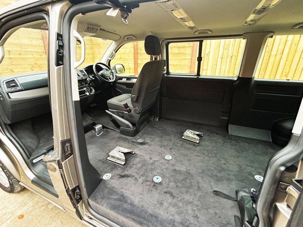 Used Volkswagen Caravelle 2018 for sale - 76333578: Photo 18