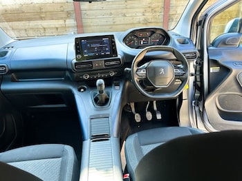 Used Peugeot Rifter 2020 for sale - 78919424: Photo