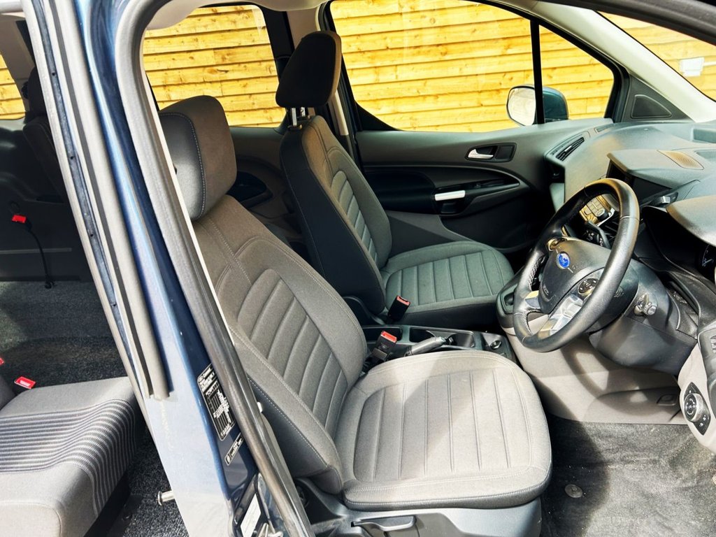 Used Ford Grand Tourneo Connect 2020 for sale - 76454046: Photo 13