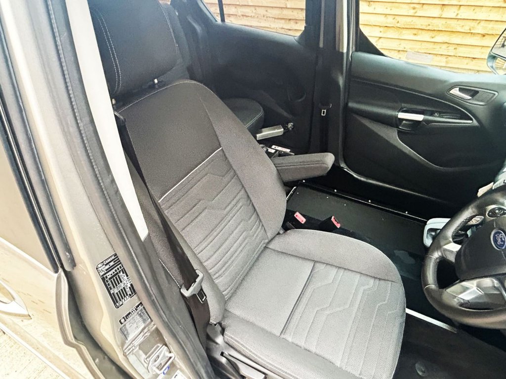 Used Ford Tourneo Connect 2018 for sale - 76909905: Photo 16