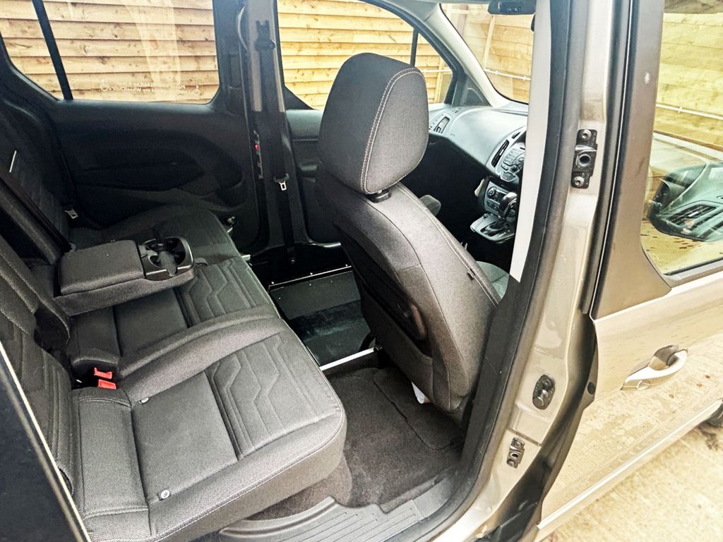 Used Ford Tourneo Connect 2018 for sale - 76909905: Photo 18