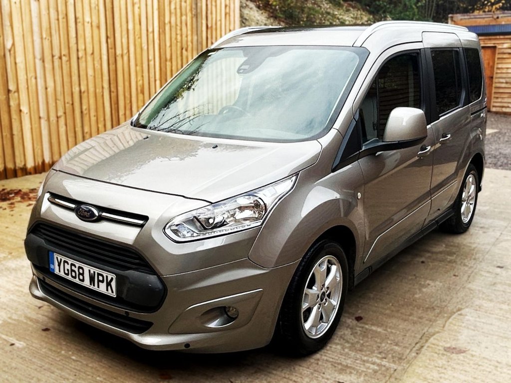 Used Ford Tourneo Connect 2018 for sale - 76909905: Photo 6