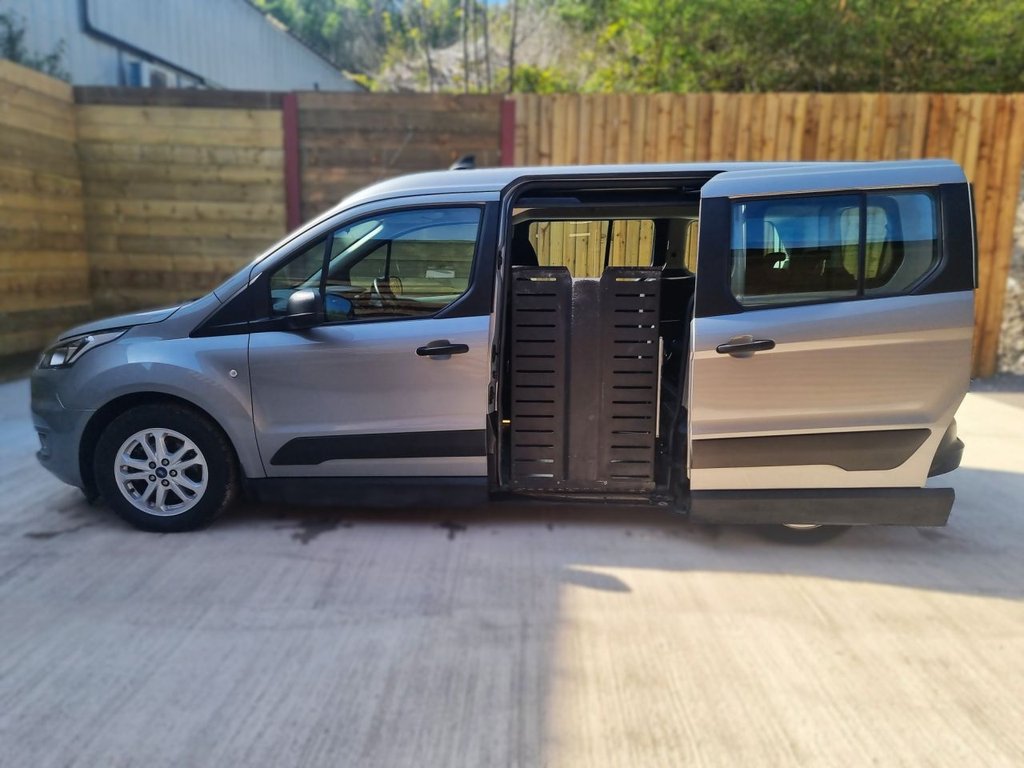 Used Ford Grand Tourneo Connect 2021 for sale - 76429745: Photo 11