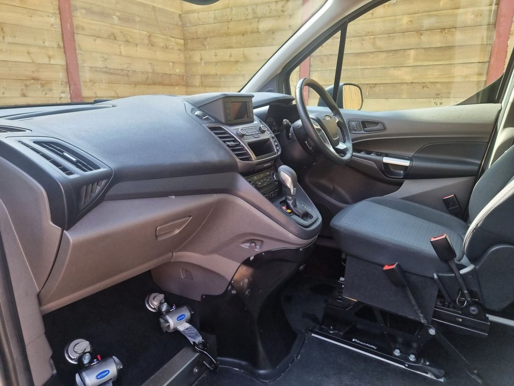 Used Ford Grand Tourneo Connect 2021 for sale - 76429745: Photo 17