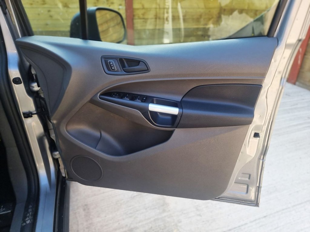 Used Ford Grand Tourneo Connect 2021 for sale - 76429745: Photo 21