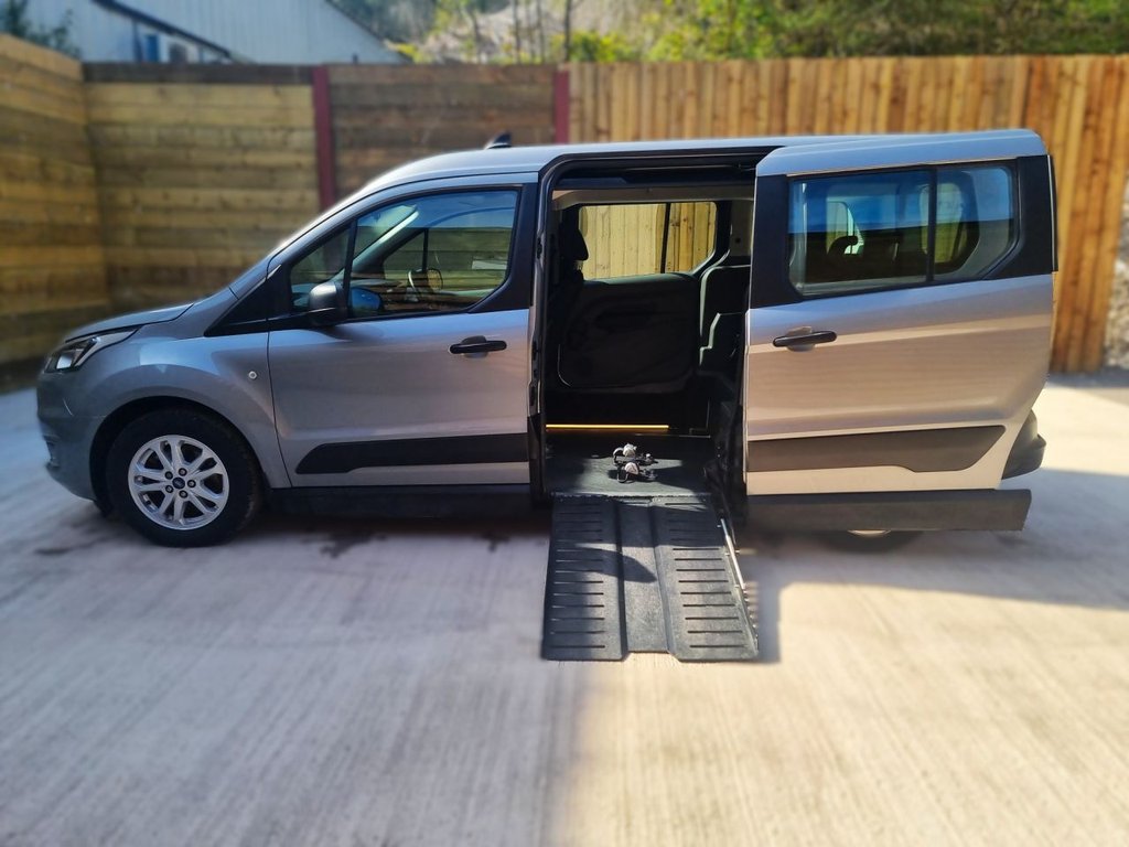 Used Ford Grand Tourneo Connect 2021 for sale - 76429745: Photo 3