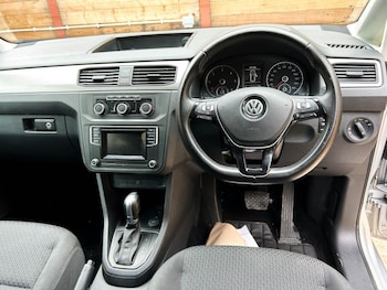 Used Volkswagen Caddy Maxi Life 2019 for sale - 77920195: Photo