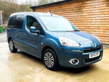Used Peugeot Partner Tepee 2015 for sale - 79643707: Photo