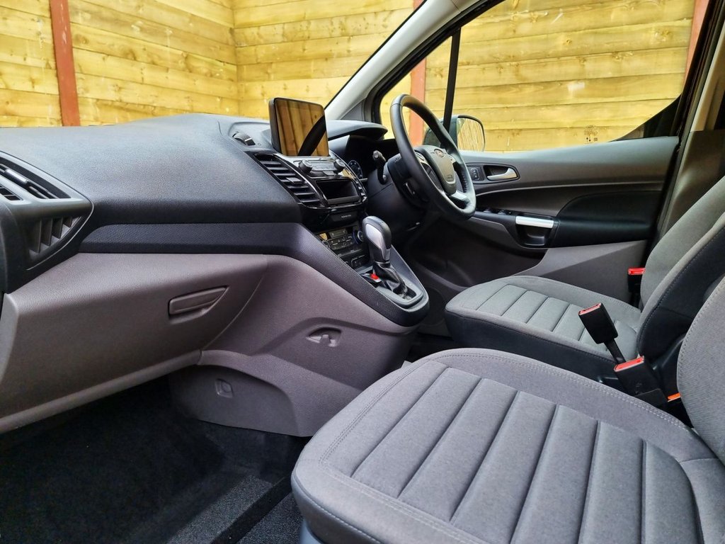 Used Ford Grand Tourneo Connect 2022 for sale - 77879328: Photo 17