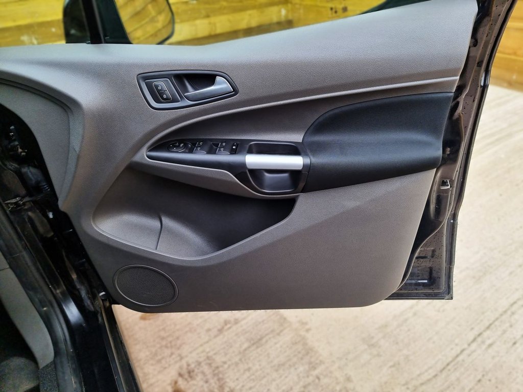 Used Ford Grand Tourneo Connect 2022 for sale - 77879328: Photo 22