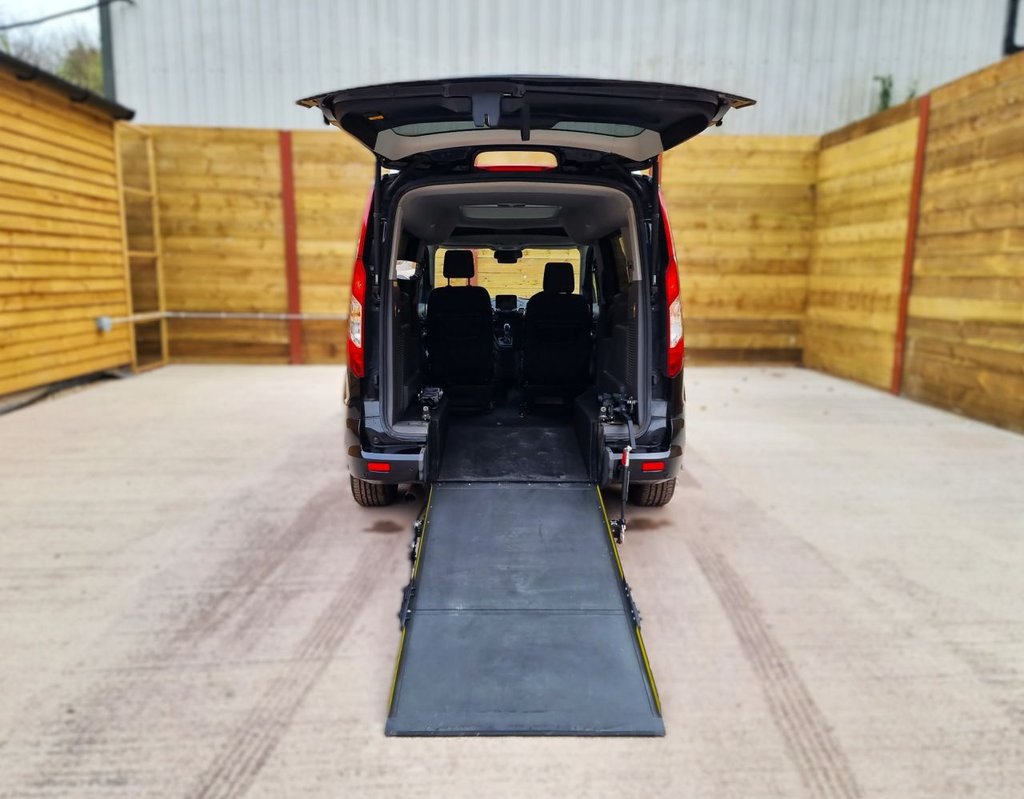 Used Ford Grand Tourneo Connect 2022 for sale - 77879328: Photo 3