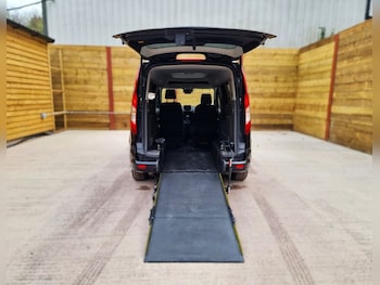 Used Ford Grand Tourneo Connect 2022 for sale - 77879328: Photo