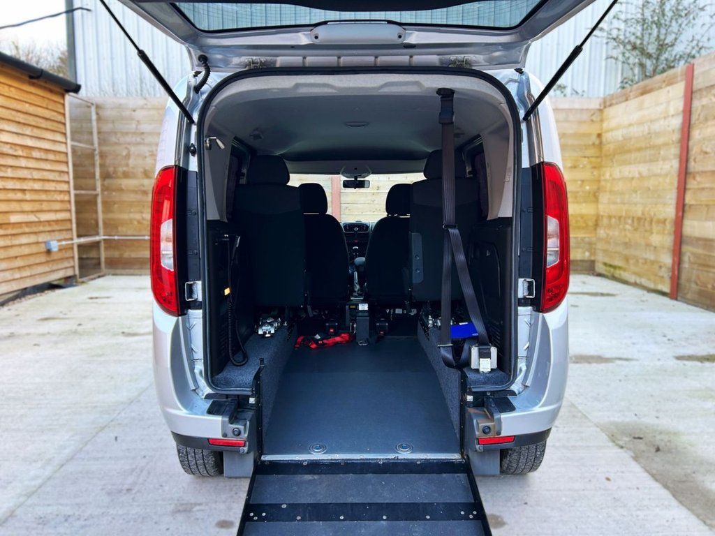 Used Fiat Doblo 2018 for sale - 76883558: Photo 14