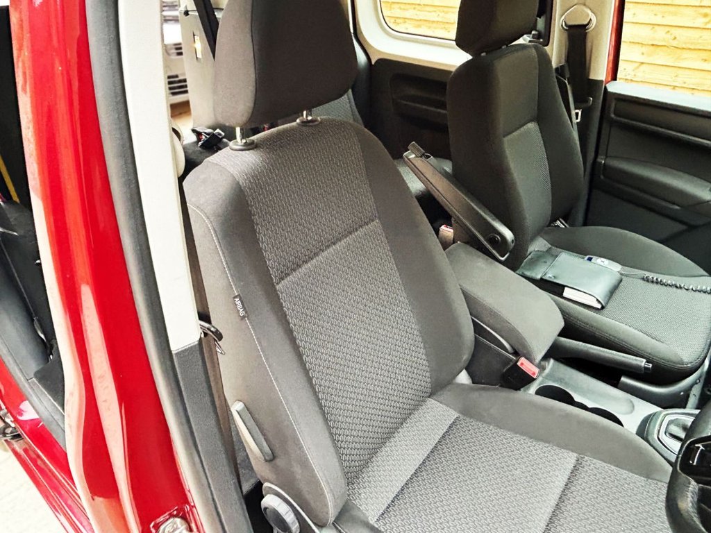 Used Volkswagen Caddy Maxi Life 2016 for sale - 76163498: Photo 15