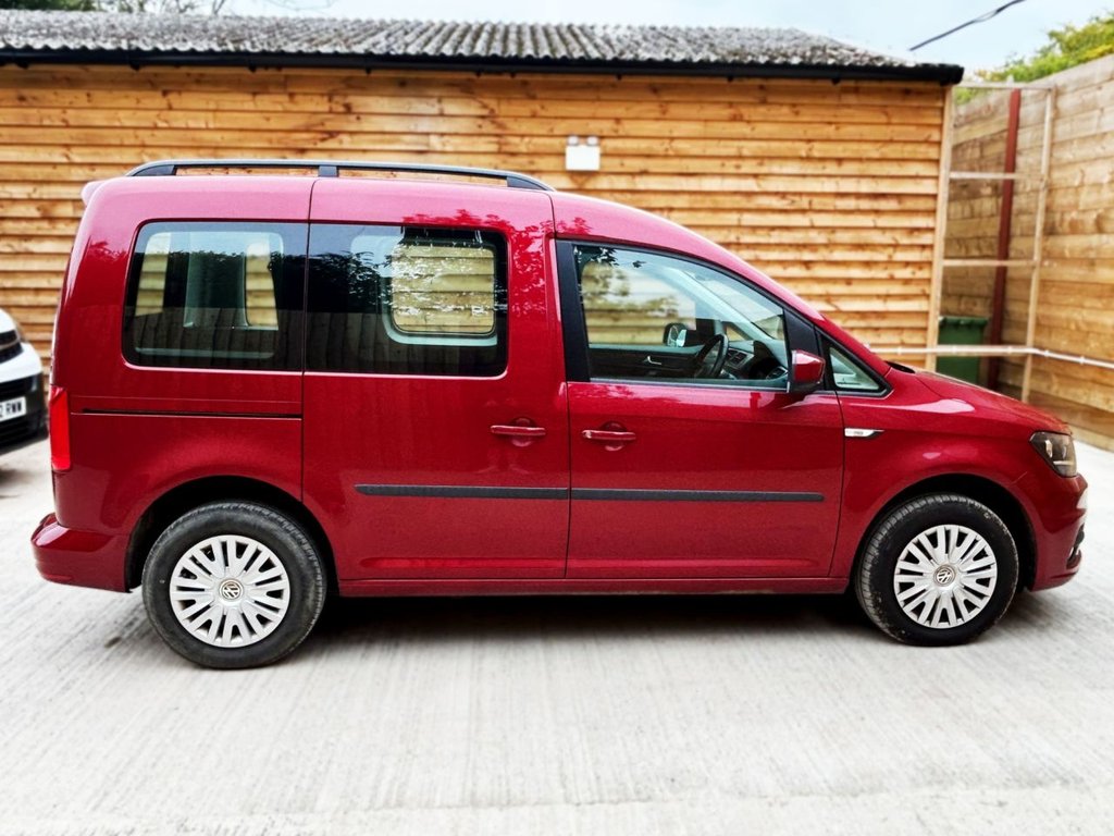 Used Volkswagen Caddy Maxi Life 2016 for sale - 76163498: Photo 6