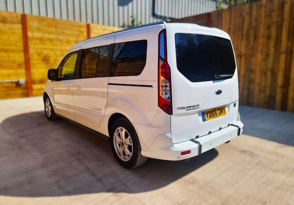 Used Ford Grand Tourneo Connect 2016 for sale - 74332377: Photo 12