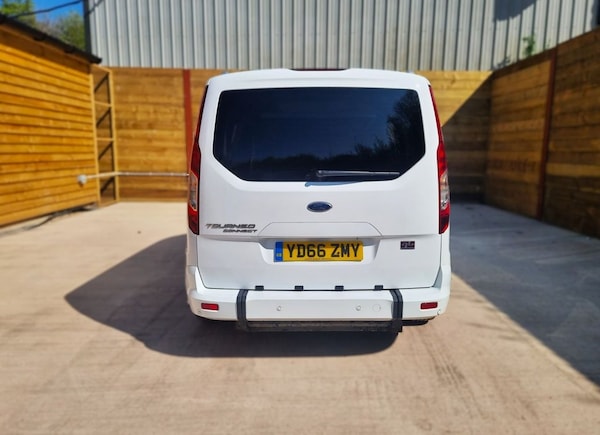 Used Ford Grand Tourneo Connect 2016 for sale - 74332377: Photo 14