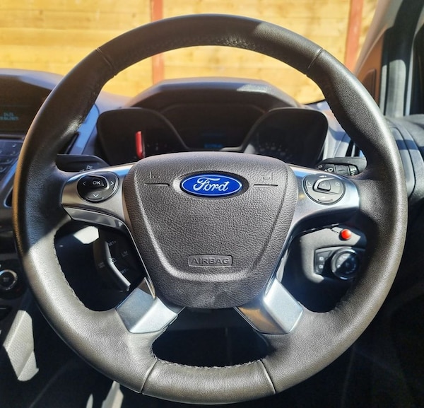 Used Ford Grand Tourneo Connect 2016 for sale - 74332377: Photo 20
