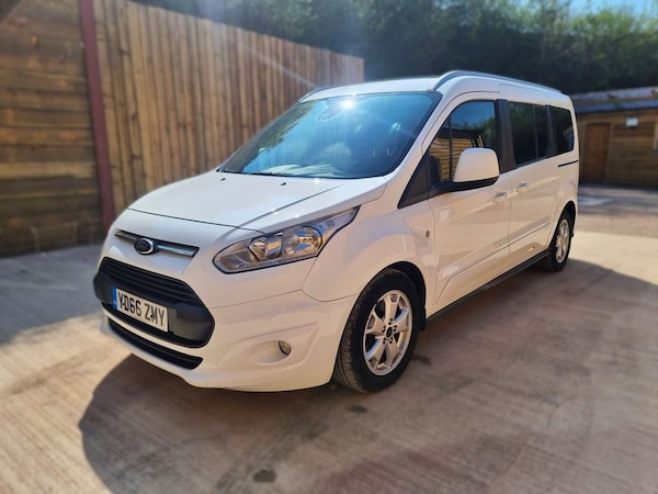 Used Ford Grand Tourneo Connect 2016 for sale - 74332377: Photo 7