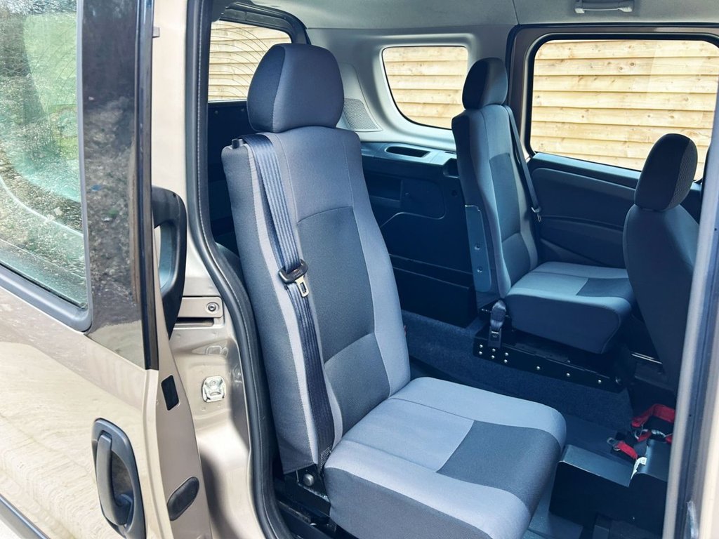 Used Fiat Doblo 2019 for sale - 76910354: Photo 16