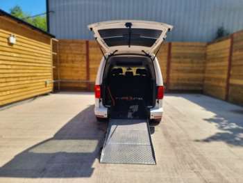 Used Volkswagen Caddy Maxi Life 2017 for sale - 74845128: Photo
