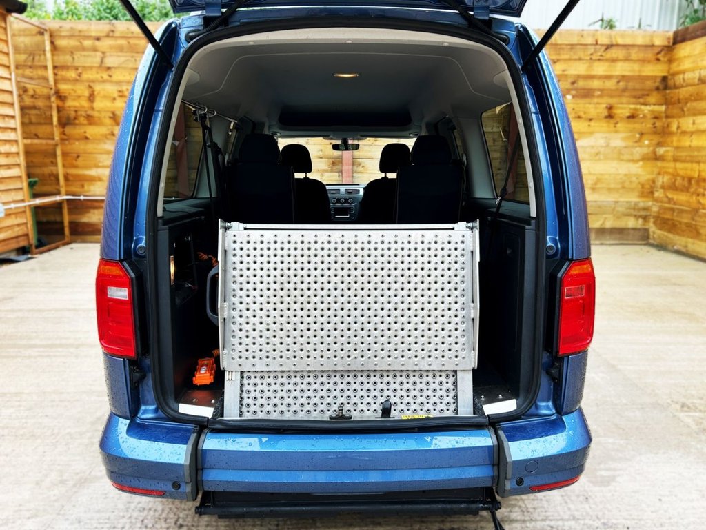 Used Volkswagen Caddy Maxi Life 2018 for sale - 75896442: Photo 12