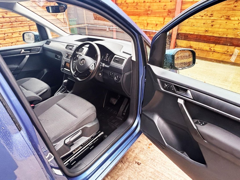 Used Volkswagen Caddy Maxi Life 2018 for sale - 75896442: Photo 14