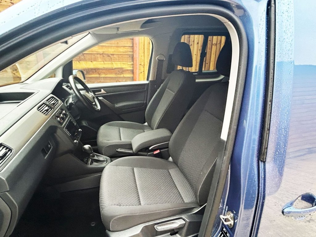 Used Volkswagen Caddy Maxi Life 2018 for sale - 75896442: Photo 19