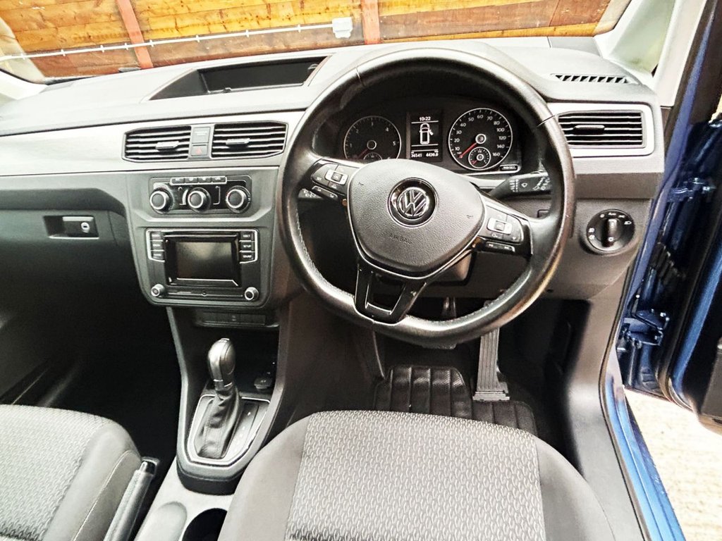 Used Volkswagen Caddy Maxi Life 2018 for sale - 75896442: Photo 2