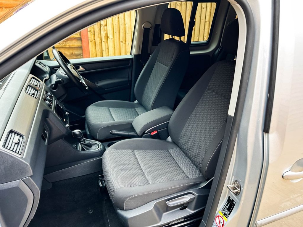 Used Volkswagen Caddy Maxi Life 2018 for sale - 77451934: Photo 21