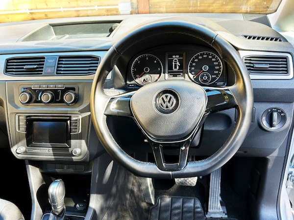 Used Volkswagen Caddy Maxi Life 2017 for sale - 75703865: Photo 2