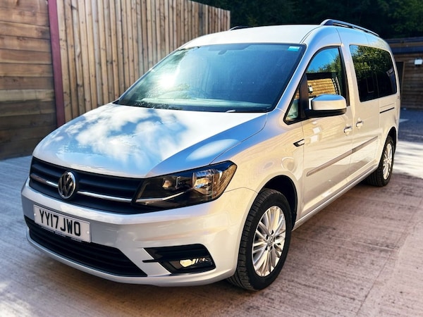 Used Volkswagen Caddy Maxi Life 2017 for sale - 75703865: Photo 6