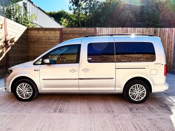 Used Volkswagen Caddy Maxi Life 2017 for sale - 75703865: Photo 8