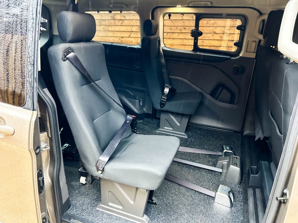 Used Ford Tourneo Custom 2019 for sale - 76768156: Photo 17