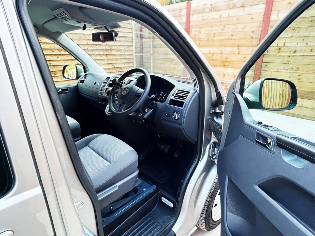 Used Volkswagen Transporter 2015 for sale - 75703869: Photo 14