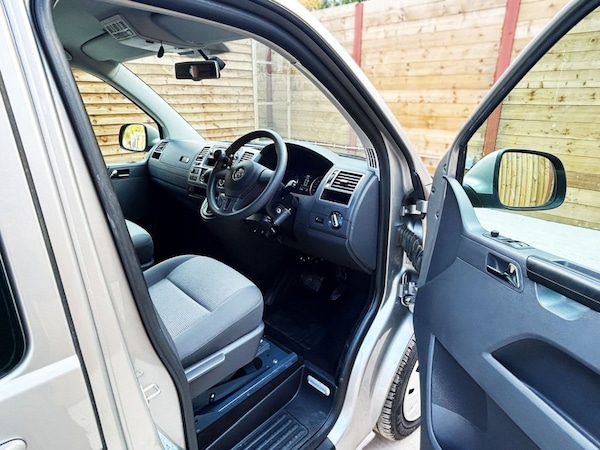 Used Volkswagen Transporter 2015 for sale - 75703869: Photo 14