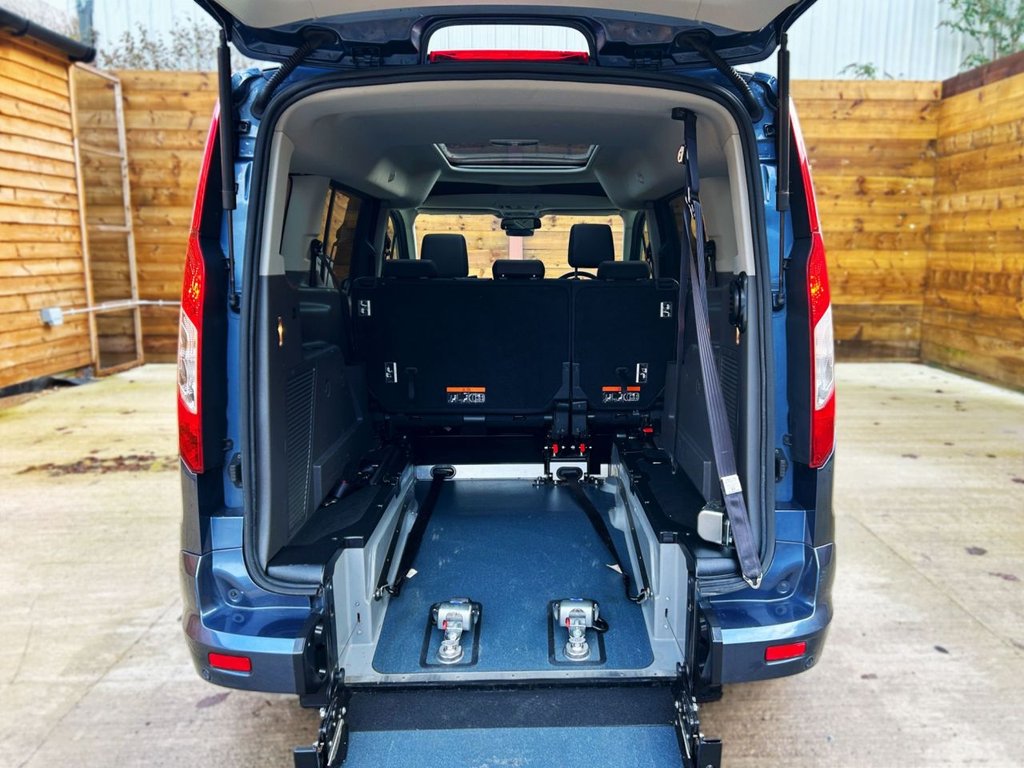 Used Ford Grand Tourneo Connect 2019 for sale - 77879589: Photo 14