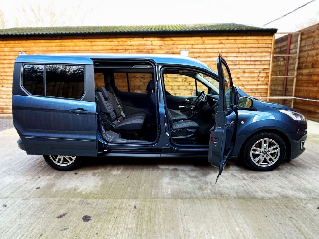 Used Ford Grand Tourneo Connect 2019 for sale - 77879589: Photo 15