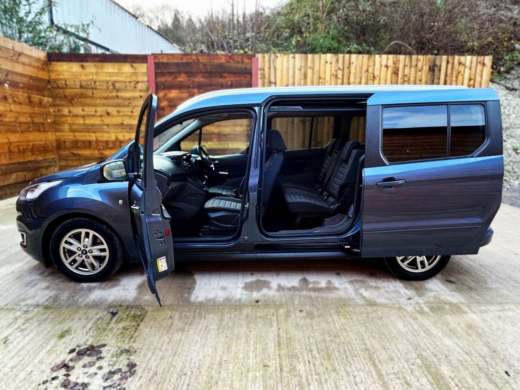 Used Ford Grand Tourneo Connect 2019 for sale - 77879589: Photo 16