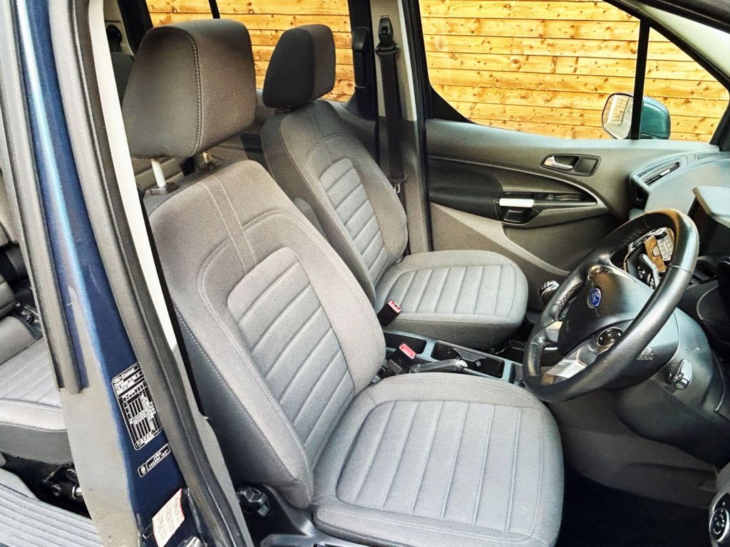 Used Ford Grand Tourneo Connect 2019 for sale - 77879589: Photo 18