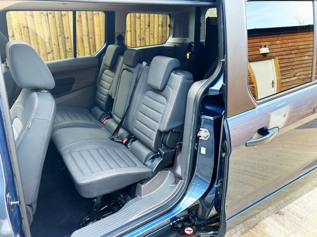 Used Ford Grand Tourneo Connect 2019 for sale - 77879589: Photo 23