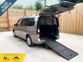 Used Ford Grand Tourneo Connect 2023 for sale - 79530907: Photo